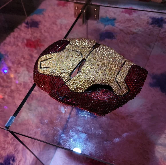 Hand stoned iron man mask - Picture 4 of 4